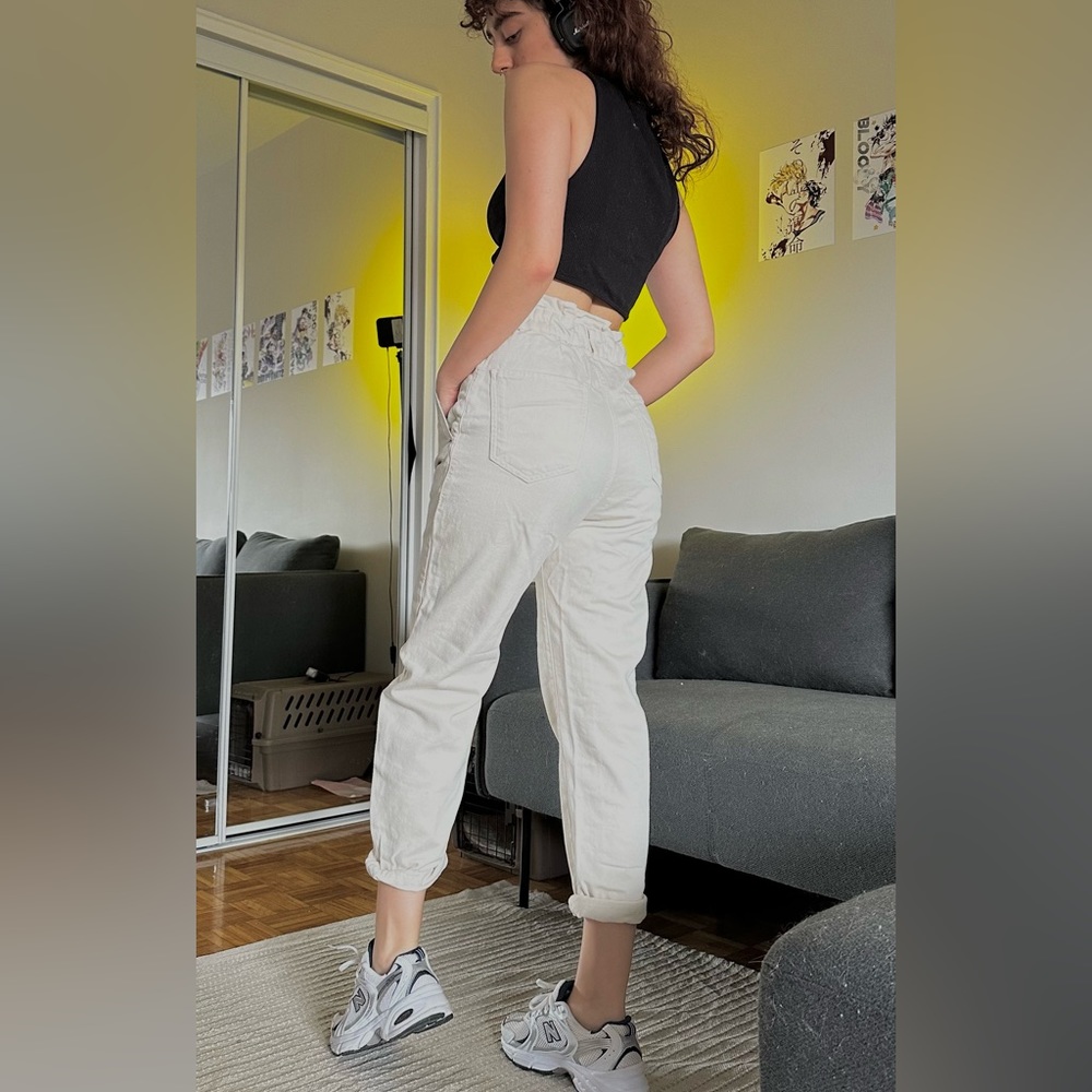 Zara mom style jeans beige + white